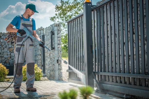 Best Gutter Cleaning and Brightening in Washington Park, FL
